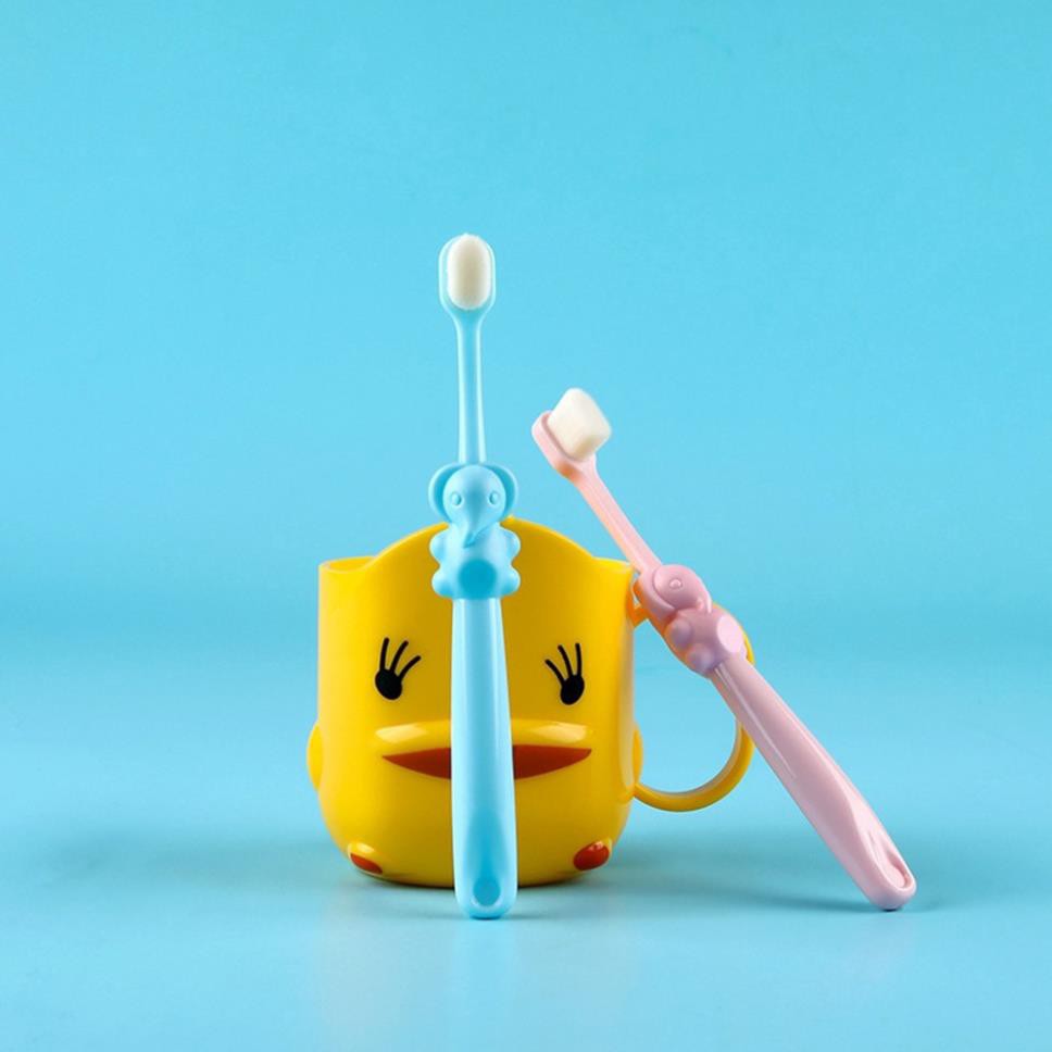 Bàn chải đánh răng trẻ em - Sợi siêu mềm + Kem đánh răng thảo dược cho bé tập đánh răng
