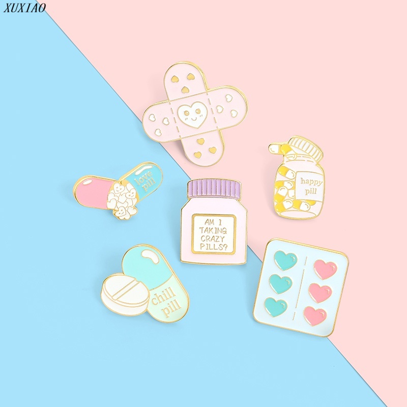 Ghim Cài Áo Hình Trái Tim Y Tế Dễ Thương