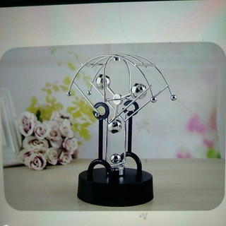con lắc vĩnh cửu để bàn HT