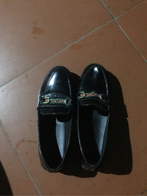 Thanh lý giày 50 k