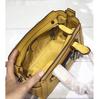 Túi xách Coach Swagger Mini