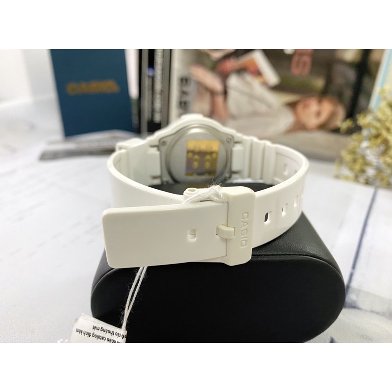 Đồng hồ nữ dây nhựa Casio chính hãng Anh Khuê LRW-200H-7BVDF