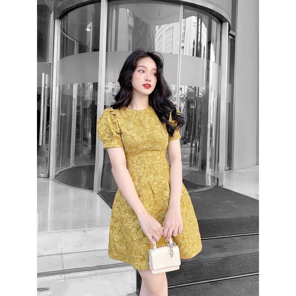 Đầm gấm hoa xòe khoét lưng - Alan Dress