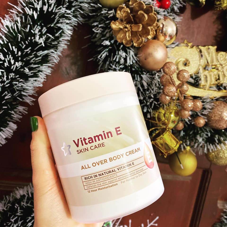 KEM DƯỠNG THỂ SUPERDRUG VITAMIN E SKIN CARE BODY CREAM 475G - 11329