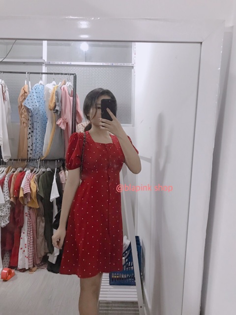 🍒Đầm cổ vuông bi đỏ tay phồng thắt nơ eo cùng với cardi dress 🎁 Ảnh thật | BigBuy360 - bigbuy360.vn