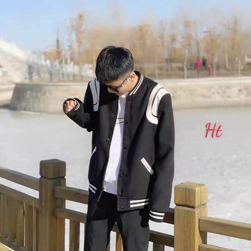 Áo bomber bóng chày phối vai trắng