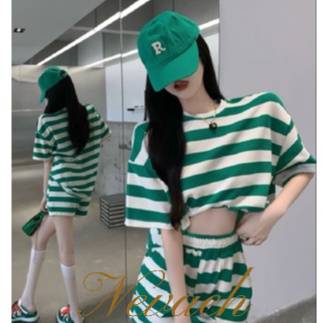 HONEY Thể thao nhỏ giải trí phù hợp với phụ nữ sọc ngắn tay áo thun rộng chân quần short hai mảnh