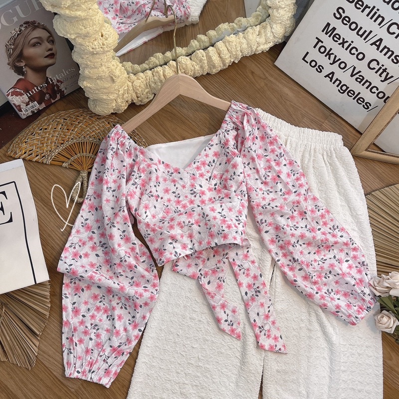 SET ÁO HOA CROPTOP ĐẮP CHÉO QUẦN XỐP SUÔNG VIBES