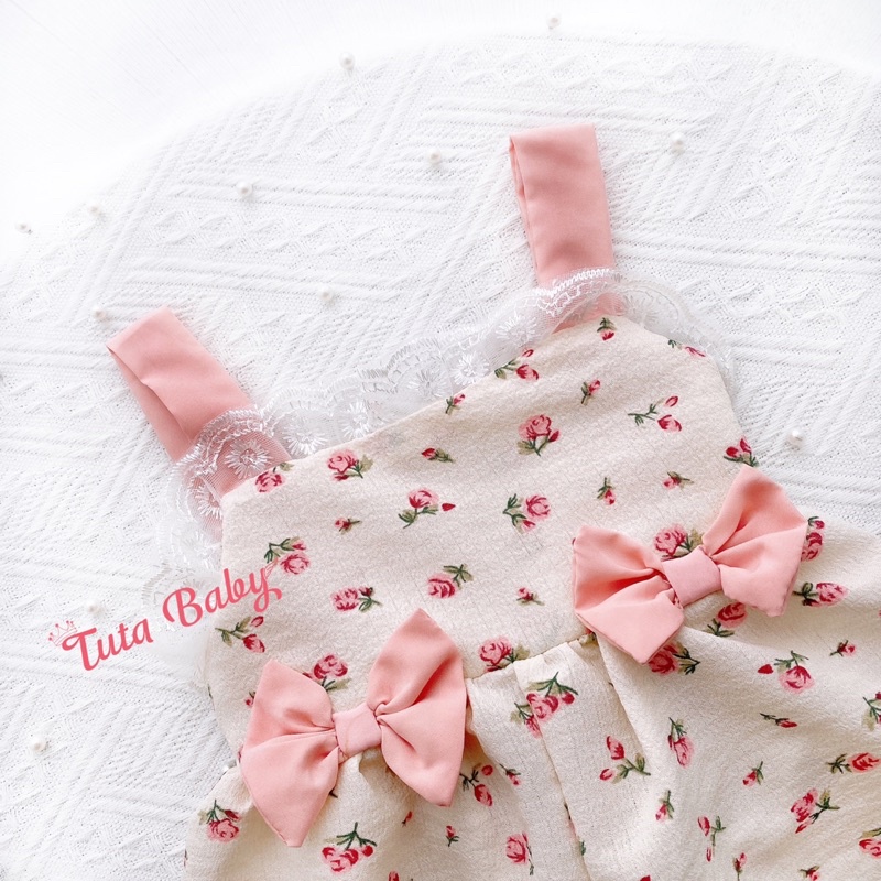 Jumsuit Cho Bé Gái Liền Thân Hoa Xốp Hoa 2 Dây, Nơ Hồng Cho Trẻ Em Tuổi Kèm Turban FREESHIP