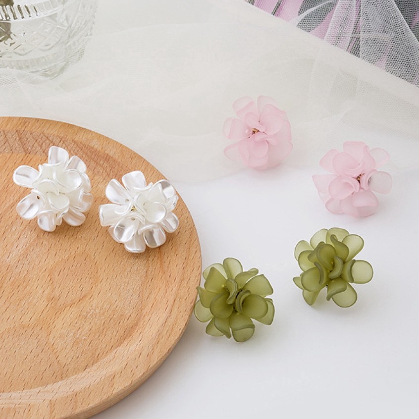 Bông tai hình hoa bằng Acrylic màu xanh lá/hồng/trắng