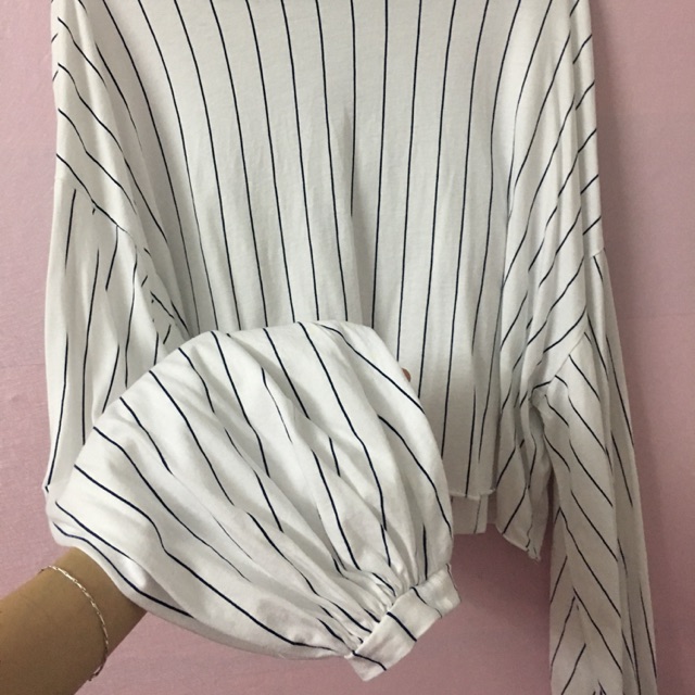 áo croptop tay bồng cua jicama studi o