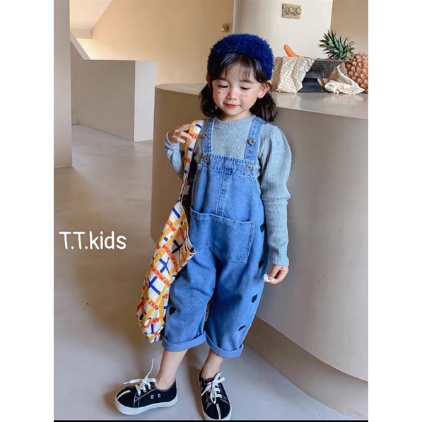 Set Yếm Bò Phối Áo Len Tăm Xịn Bé Gái