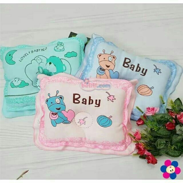 Gối Lõm Cotton Sơ Sinh Viền Bèo Kio / Gối Lõm Chống Méo Đầu