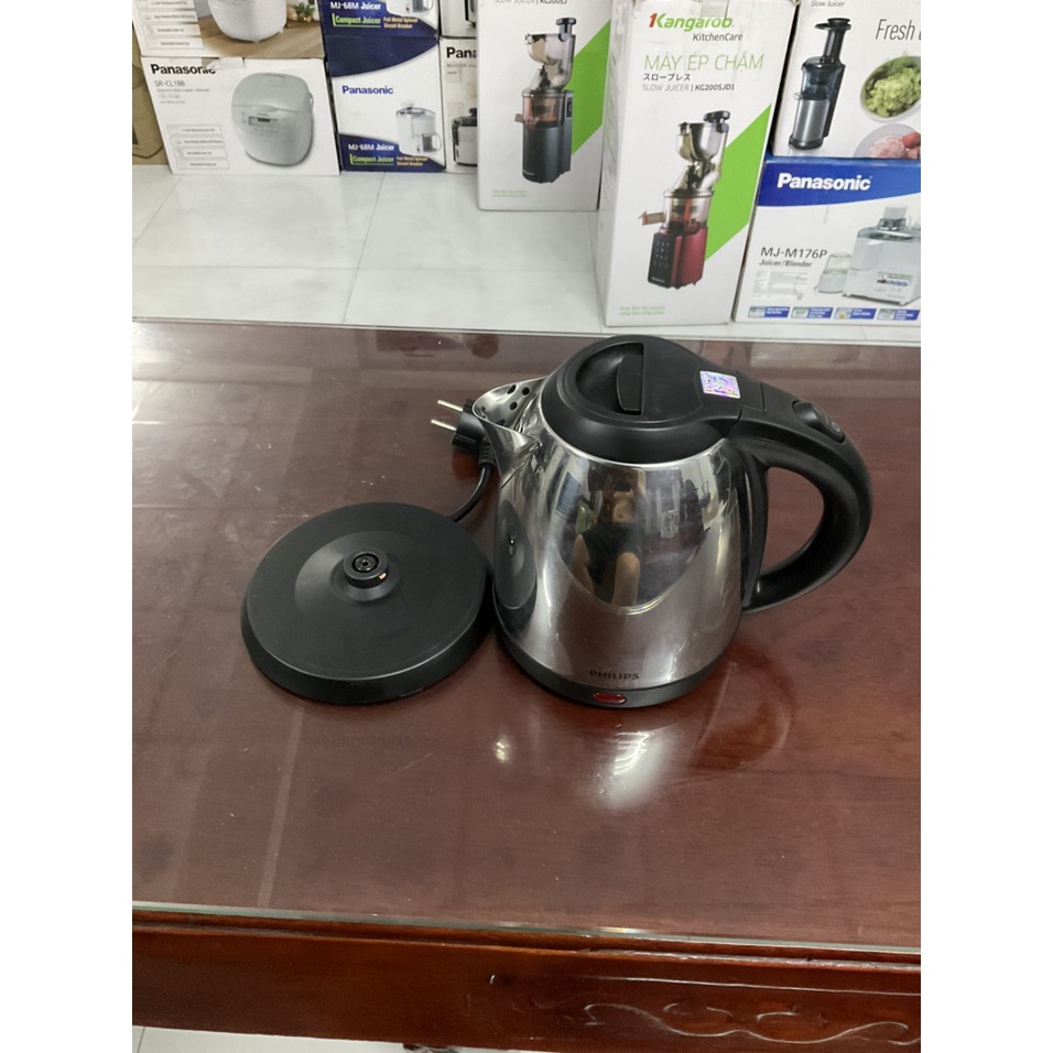 Bình đun siêu tốc Philips 1.2 lít HD9303 - Hàng trưng bày