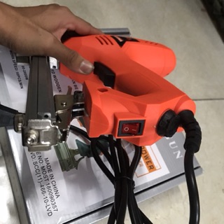 Súng bắn đinh U 1013 điện