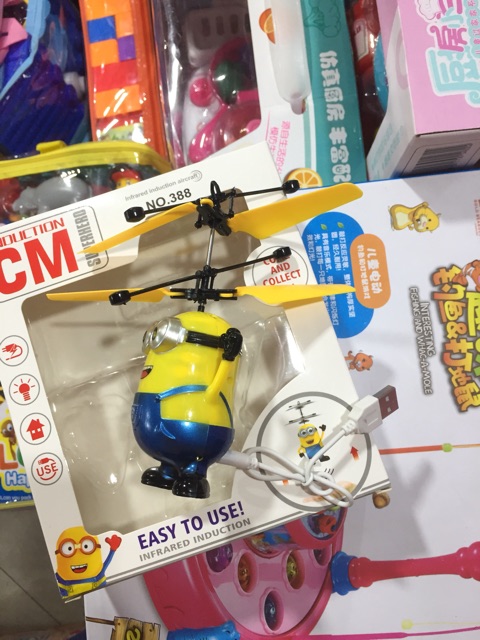 Có sẵn Máy bay đồ chơi trẻ em Minion bay cảm ứng tay