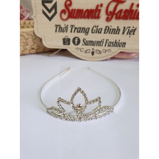 Vương miện cài tóc cho bé gái.