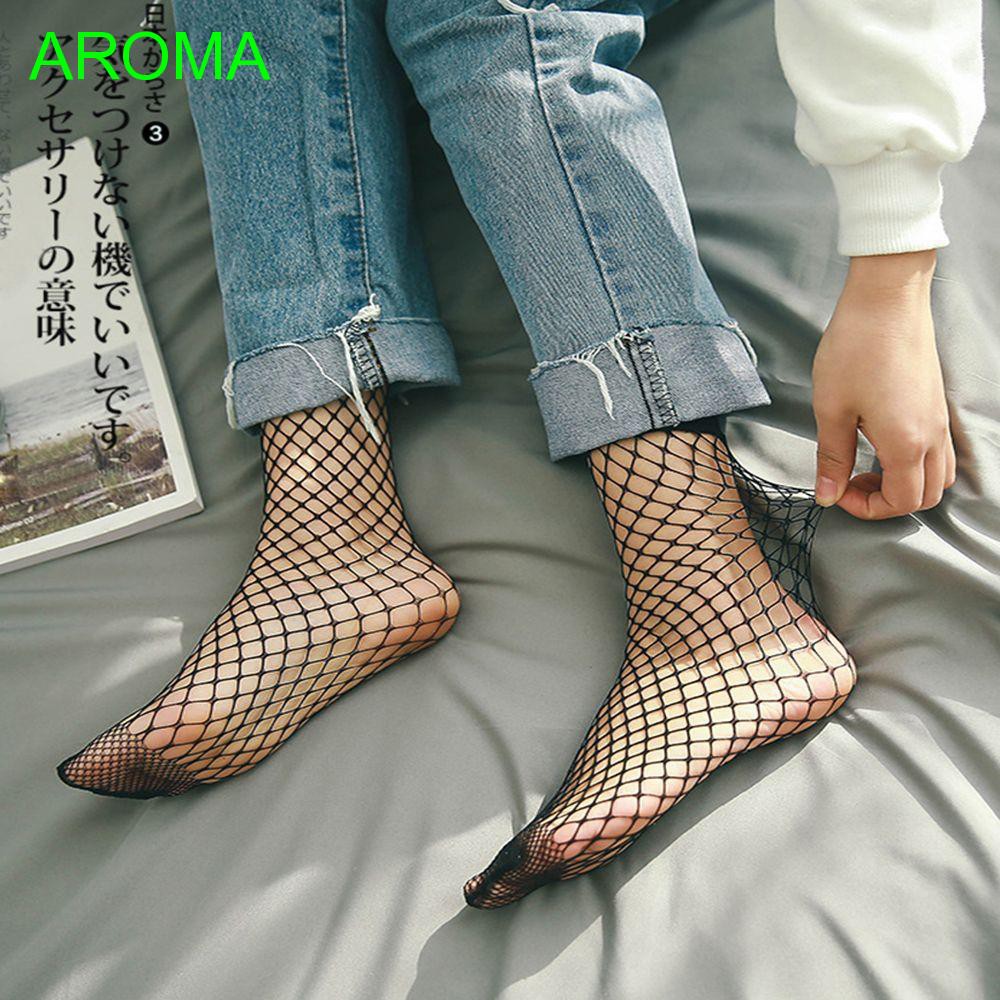 Vớ lưới cổ ngắn màu đen quyến rũ dành cho phái đẹp