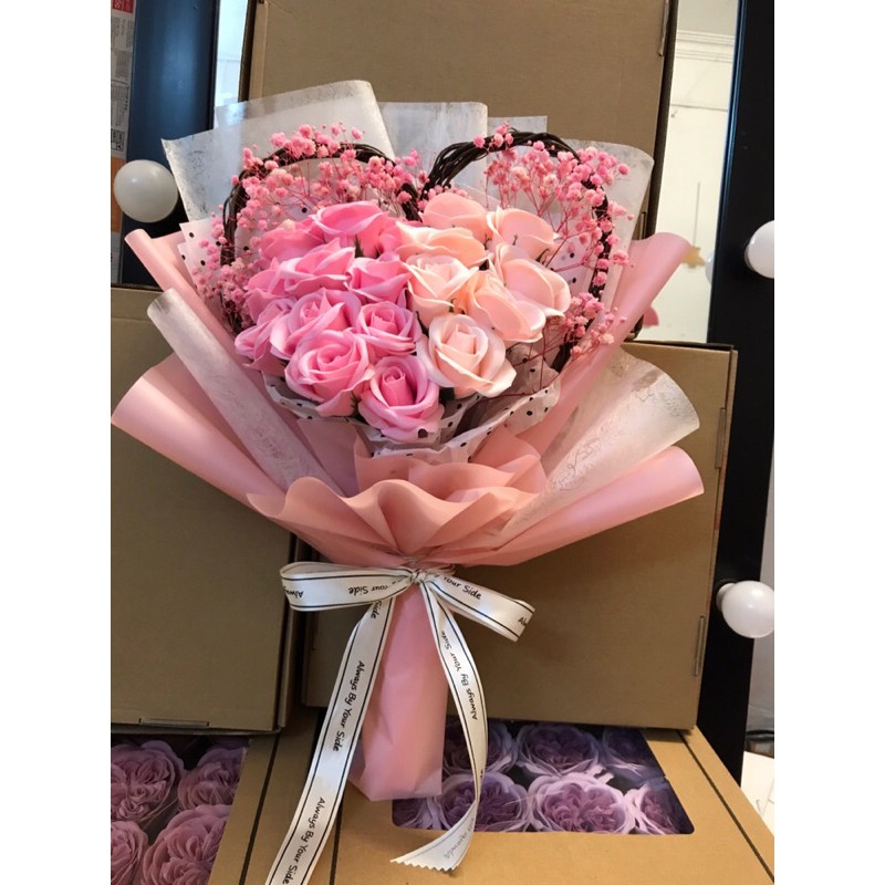 [Mẫu thiết kế - Freeship] Bó hoa sáp mix tim Salic, babi khô siêu xinh. Nội thành HN đặt NowShip nhận hàng ngay sau 1-2h