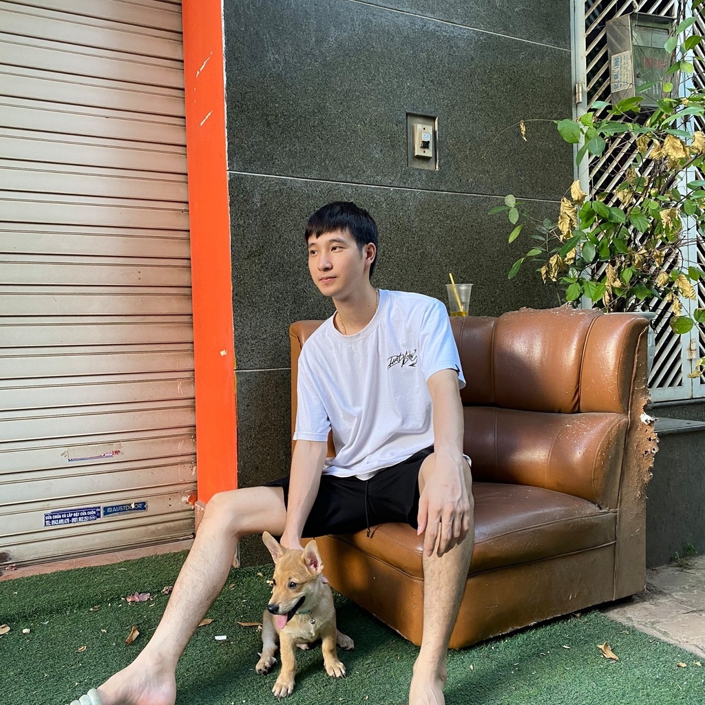 Thanh Tùng Sneakers