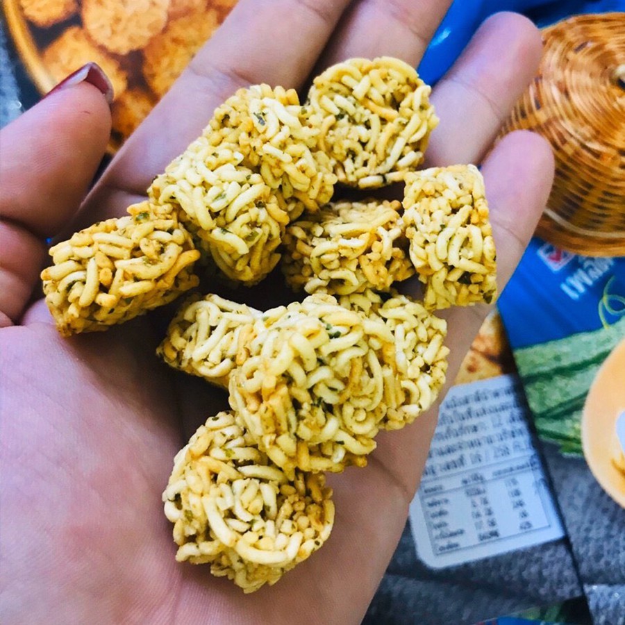 Combo 12 gói Snack Mì Gói Tôm Viên Gà Cay/ Rong Biển Thái Lan