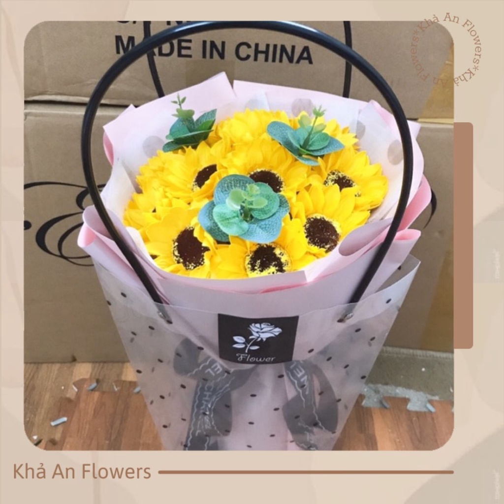 [Quà 20/11 - Freeship] Bó hướng dương sáp 11 bông vĩnh cửu. Kèm túi. Nội thành HN đặt NowShip nhận hàng ngay sau 1-2h