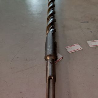 Mũi khoan xuyên tường phi 20