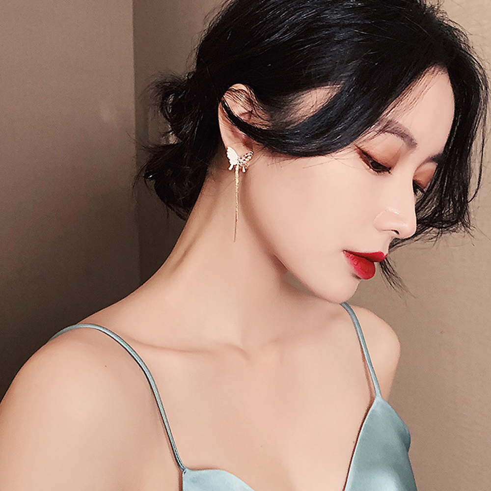 Bông tai dạng thả phối rua rua mặt bướm đính ngọc trai thời trang xinh xắn dành cho nữ