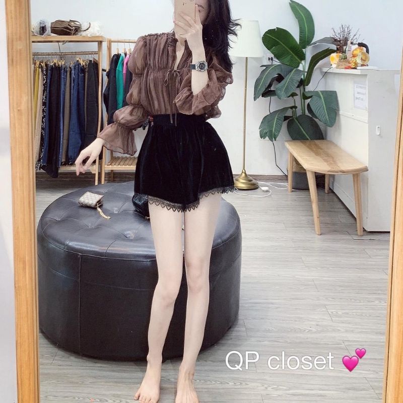 Quần short nhung phối ren gấu