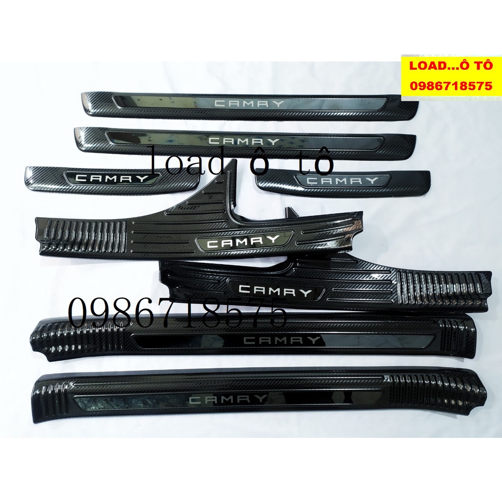 Ốp Bậc Chân, Nẹp Bước Chân Xe Toyota Camry 2022-2019 Mẫu Carbon Cao Cấp