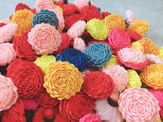 Set 10 bông hồng xoắn giấy nhún ý