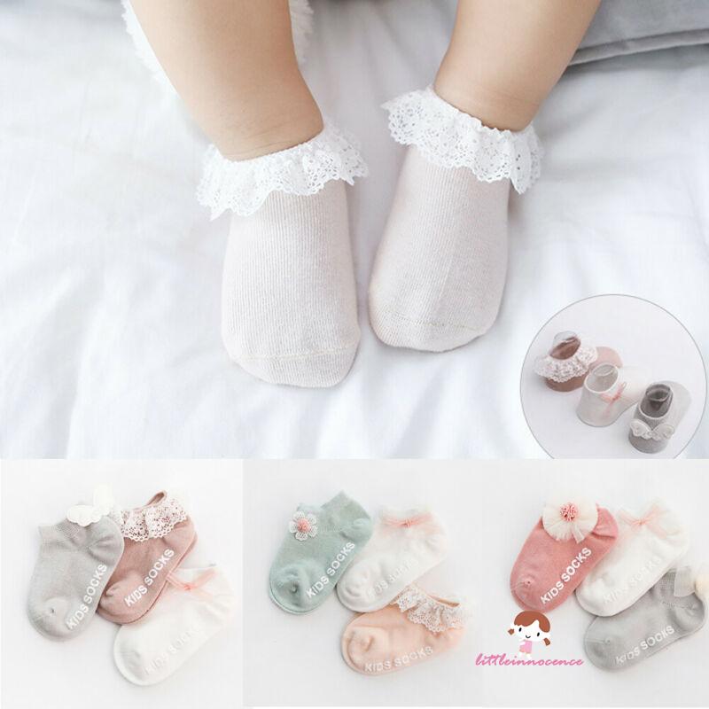 Bộ 3 cặp vớ mềm bằng vải cotton họa tiết dễ thương cho bé