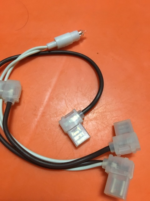 Dây giắc cắm có đèn báo bình nóng lạnh ariston loại tốt