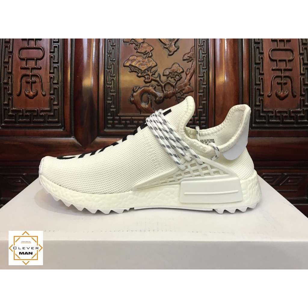 GIẦY đẹp (BẢN ĐẸP) Giày thể thao NMD HUMAN RACE PHARRELL trắng chữ đen giá tốt . . . . hot ³ '\