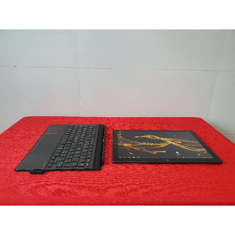 Laptop lai máy tính bảng HP Spectre X2