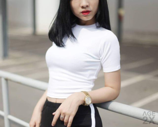 Áo CropTop Ôm Tay Ngắn Trơn Kèm Hình Thật Trải Sàn