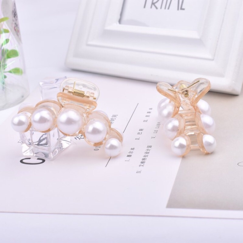 Kẹp Tóc Càng Cua Đính Ngọc Trai Nhân Tạo Kiểu Hàn Quốc Sang Chảnh