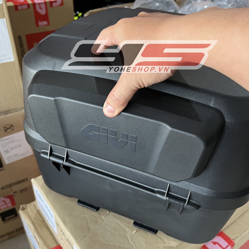 Tự Lưng Thùng Givi BB42N