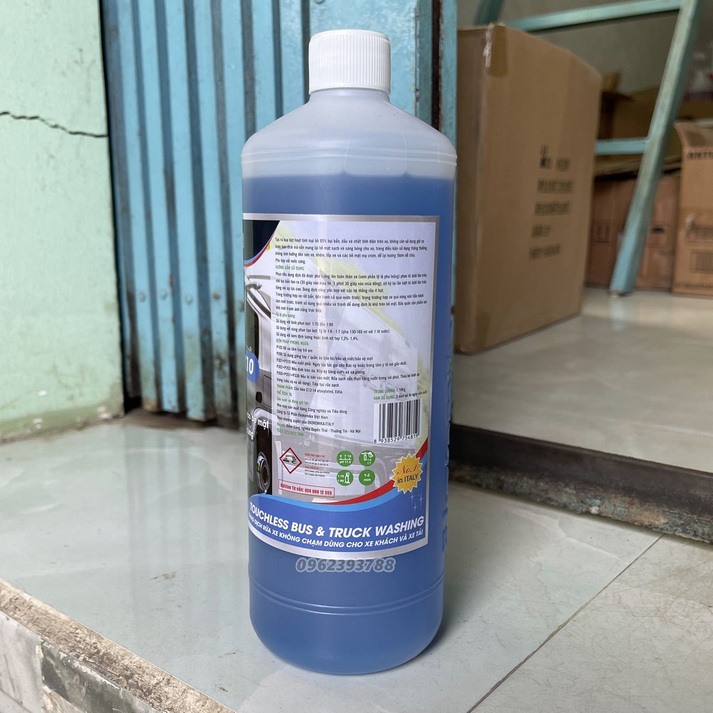 Turbo X10 dung dịch nước rửa xe không chạm Ekokemika - chai 1 lít