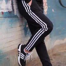 Quần thể thao phối sọc siêu đẹp