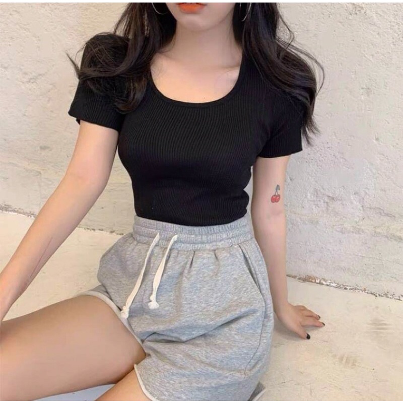 Pass áo thun len gần đen new 99% (ảnh thật ở cuối)