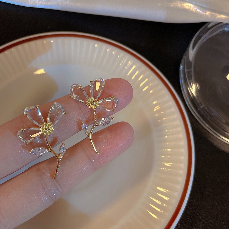 Korean Fashion Diamond Flower Earrings with Gemstones