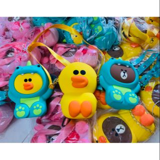 Túi đeo chéo gấu brown khủng long
