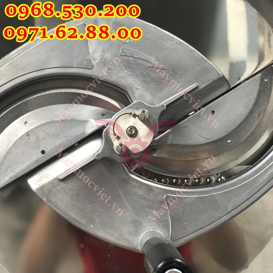 Máy thái lát rau củ quay tay inox VM TL300 giảm giá cực sock