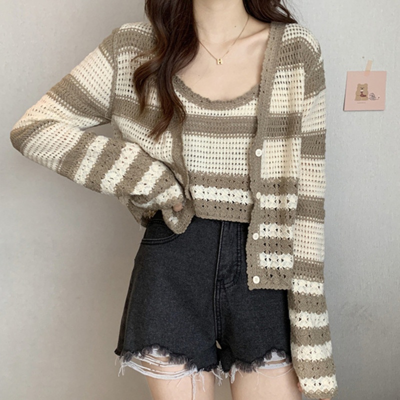 Áo Croptop Tay Dài Cổ Chữ V Khoét Sâu Chống Nắng