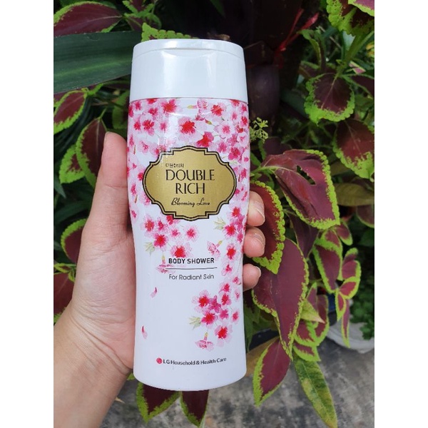 200g- Sữa tắm Double Rich hương hoa anh đào, hoa hồng, hoa Iris