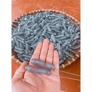 Dọ (lồng) nhốt ong chúa