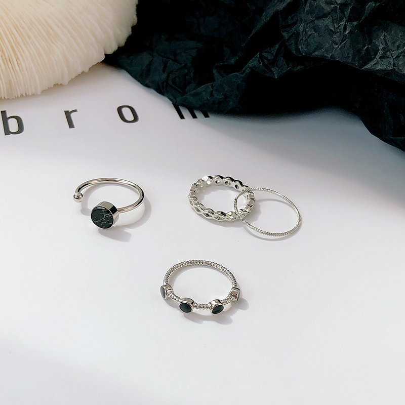 Bộ 4 nhẫn có thể điều chỉnh kích thước tiện dụng hợp thời trang