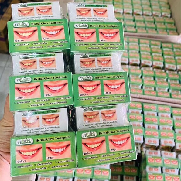 Kem Làm Trắng Răng Green Herbal Clove Toothpaste