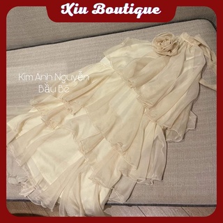 Váy đầm tơ tầng dây cột cổ yếm màu be